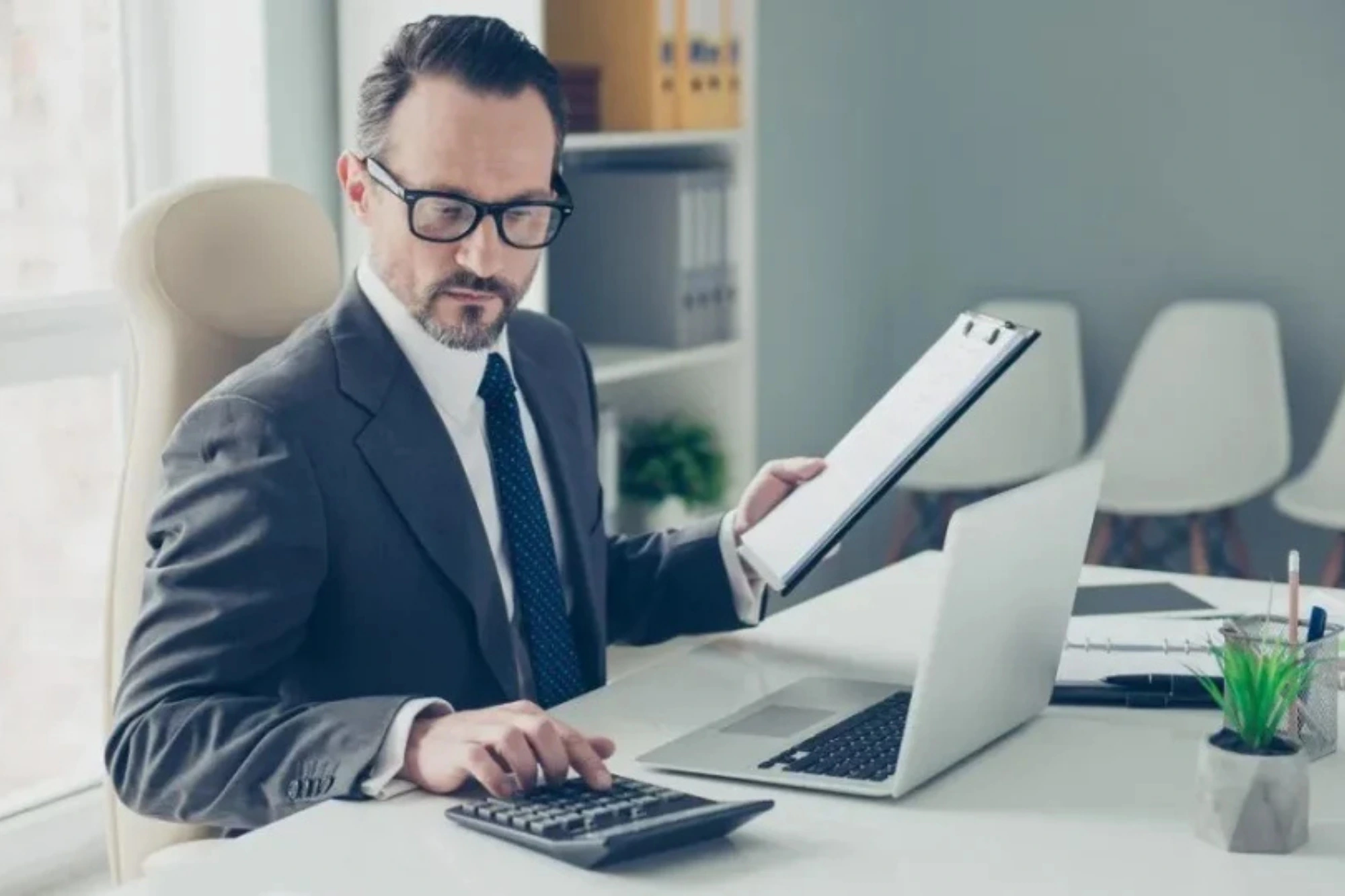 Expert Audit & Performance Evaluation.